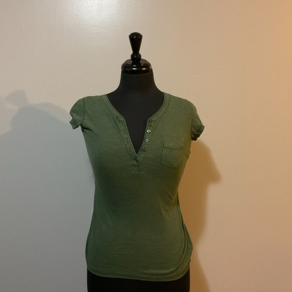 SO Olive Green Short Sleeve Women's Tee - Picture 1 of 3